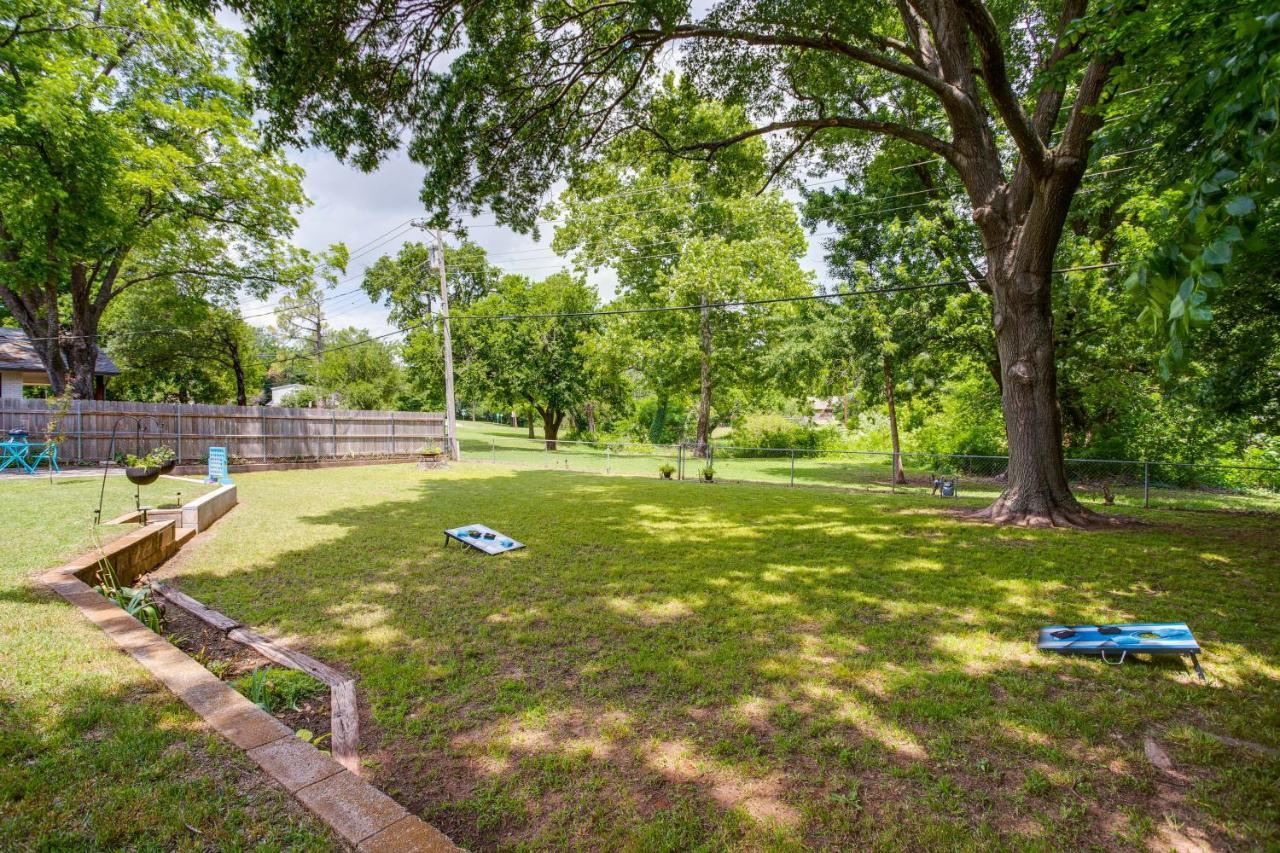 Norman Home With Yard, Walk To Park And Ou Campus! المظهر الخارجي الصورة